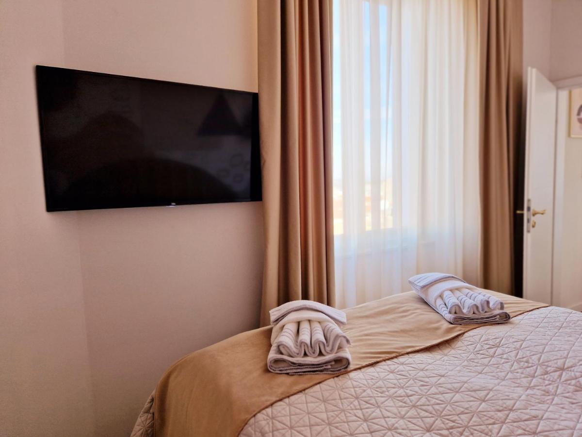 Arena Sunset, Sea Coloseum View, 2 Rooms Free Parking Пула Экстерьер фото