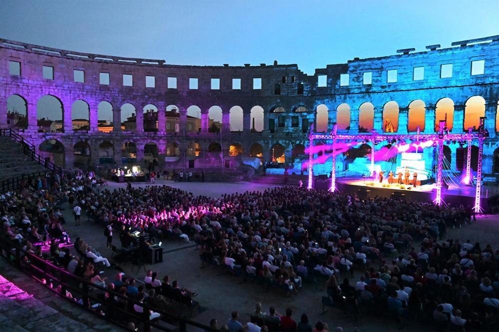 Arena Sunset, Sea Coloseum View, 2 Rooms Free Parking Пула Экстерьер фото